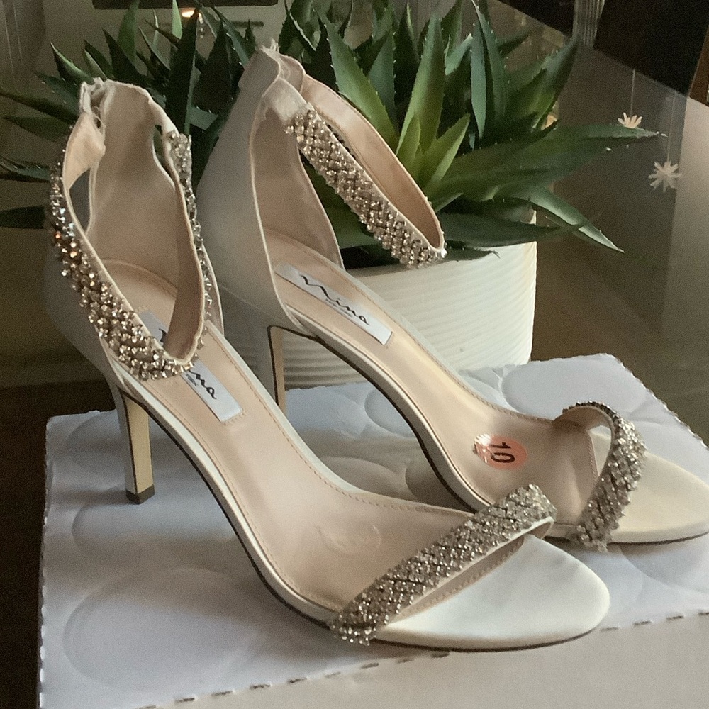 Nina Sparkling Beige Heels